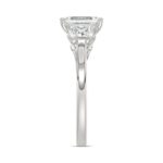 14K WHITE GOLD 2 5/8CT EMERALD/PRINCESS DIAMOND LADIES RING (CENTER STONE EMERALD DIAMOND 1 1/2CT) - Image 4
