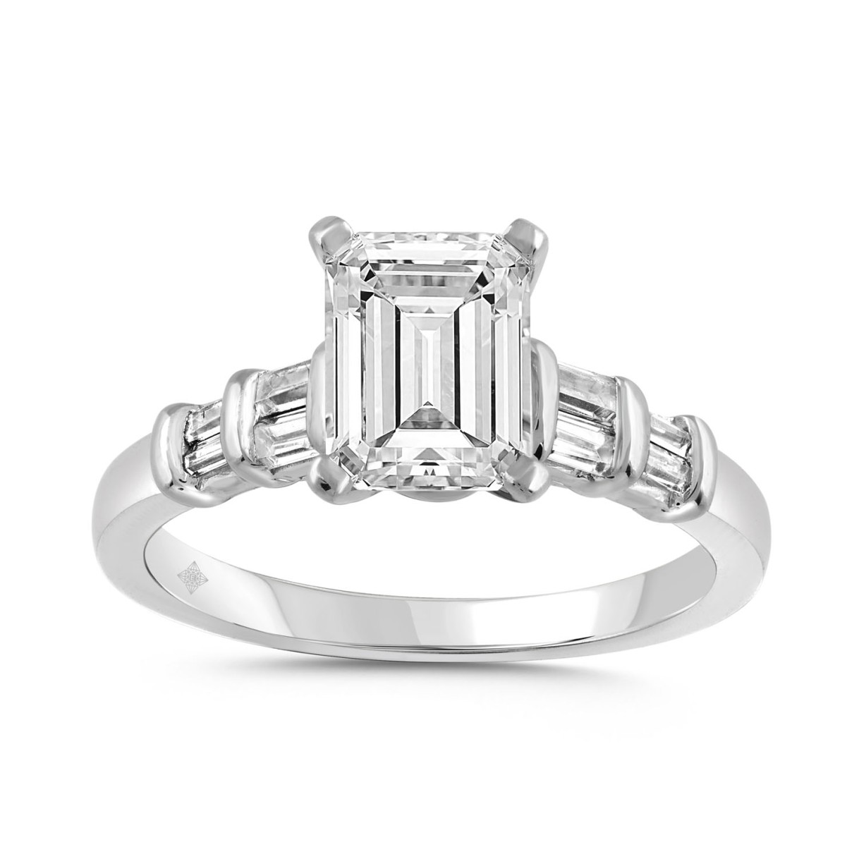 LADIES RING 2 1/4CT BAGUETTE/EMERALD DIAMOND 14K WHITE GOLD (CENTER STONE EMERALD DIAMOND 2.00CT ) 1 LADIES RING 2 1/4CT BAGUETTE/EMERALD DIAMOND 14K WHITE GOLD (CENTER STONE EMERALD DIAMOND 2.00CT ) - Image 1