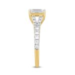 LADIES RING 2CT ROUND/EMERALD DIAMOND 14K YELLOW GOLD (CENTER STONE EMERALD DIAMOND 1 1/2CT ) - Image 3