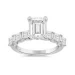 LADIES RING 4 1/2CT ROUND/EMERALD DIAMOND 14K WHITE GOLD (CENTER STONE EMERALD DIAMOND 3.00CT)