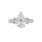 21K PLATINUM LADIES RING 2 3/4CT ROUND/PEAR/BAGUETTE DIAMOND (CENTER STONE PEAR DIAMOND 2CT) - Image 4