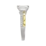 14K WHITE/YELLOW GOLD 2 1/4CT ROUND/EMERALD CUT DIAMOND LADIES RING (CENTER STONE EMERALD CUT DIAMOND 2CT) - Image 3