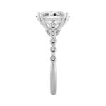 14K WHITE GOLD 3.00CT ROUND/OVAL DIAMOND LADIES RING (CENTER STONE OVAL DIAMOND 3CT) - Image 3