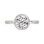 LADIES SOLITAIRE RING 2CT ROUND DIAMOND 14K WHITE GOLD (CENTER STONE ROUND DIAMOND 2CT ) - Image 5