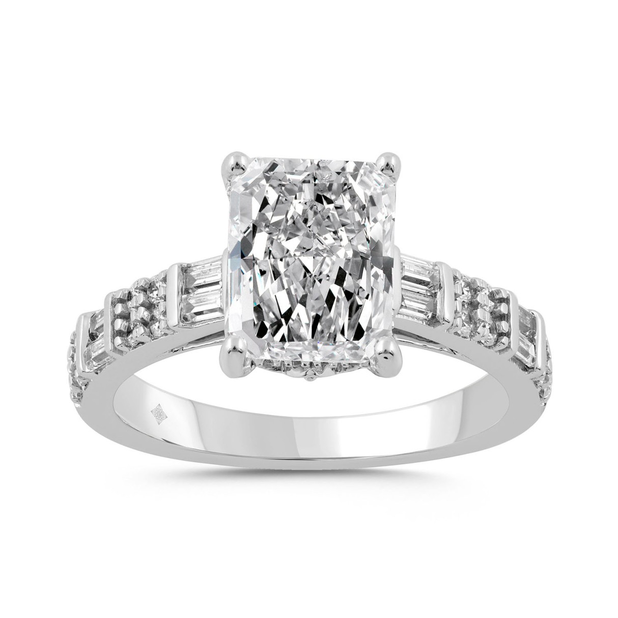 14K WHITE GOLD 3 1/2CT ROUND/BAGUETTE/RADIANT DIAMOND LADIES RING 1 14K WHITE GOLD 3 1/2CT ROUND/BAGUETTE/RADIANT DIAMOND LADIES RING - Image 1