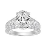 14K WHITE GOLD 5 1/2CT ROUND/PRINCESS/OVAL DIAMOND LADIES RING (CENTER STONE OVAL DIAMOND 4CT)