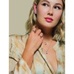LADIES SOLITAIRE EARRINGS 1CT PRINCESS DIAMOND 14K YELLOW GOLD - Image 4