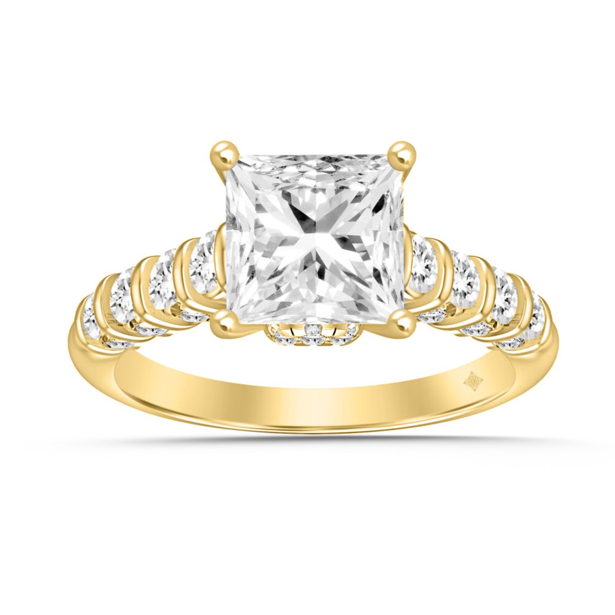 LADIES RINGS 2 1/2CT ROUND/PRINCESS DIAMOND 14K YELLOW GOLD (CENTER STONE PRINCESS DIAMOND 2.00CT) 1 LADIES RINGS 2 1/2CT ROUND/PRINCESS DIAMOND 14K YELLOW GOLD (CENTER STONE PRINCESS DIAMOND 2.00CT) - Image 1