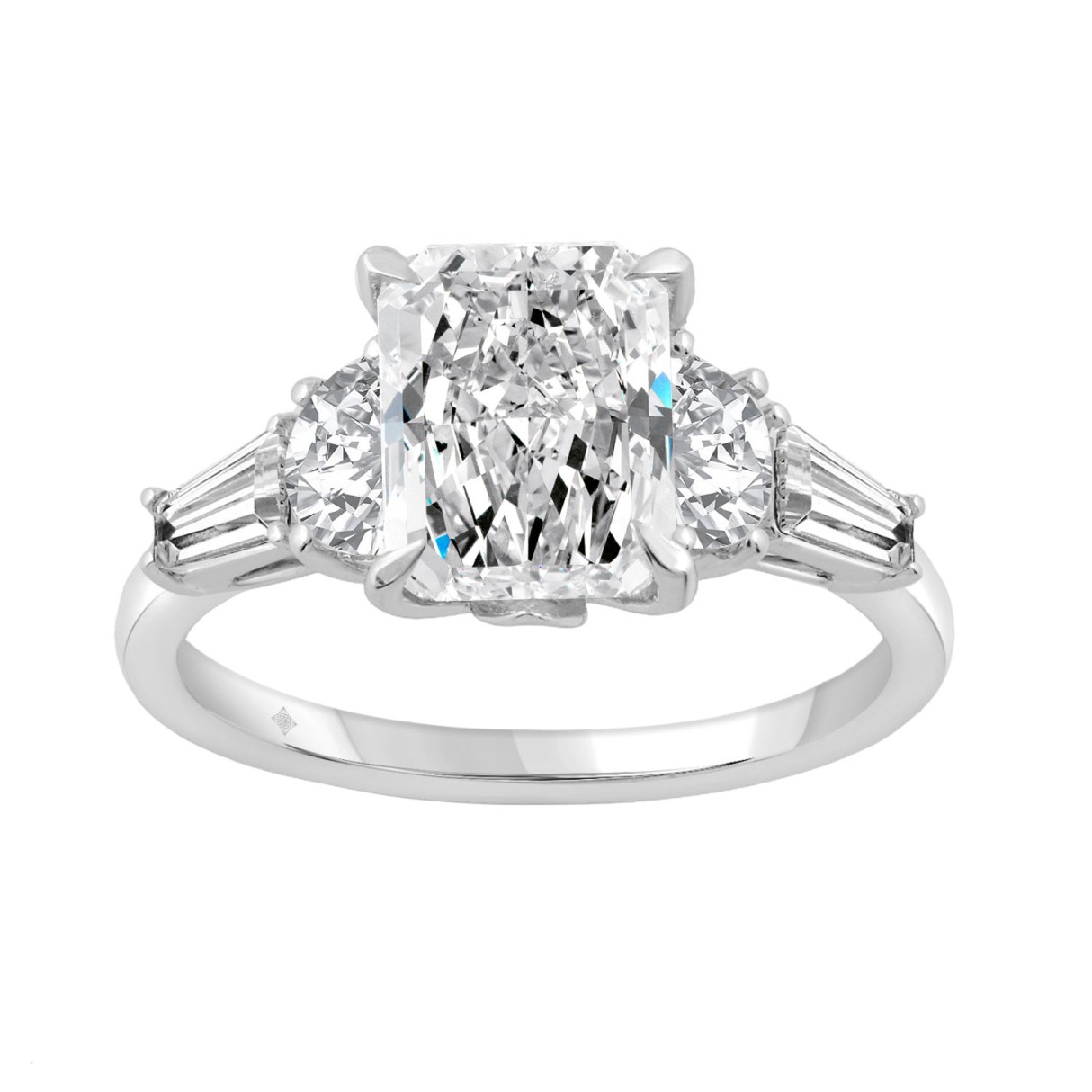 14K WHITE GOLD 4.00CT RADIANT/HALF MOON/TAPER BAGUETTE DIAMOND LADIES RING 1 14K WHITE GOLD 4.00CT RADIANT/HALF MOON/TAPER BAGUETTE DIAMOND LADIES RING - Image 1