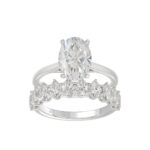 14K WHITE GOLD 4 1/2CT ROUND/OVAL DIAMOND LADIES BRIDAL SET (CENTER STONE OVAL DIAMOND 3.00CT)