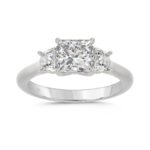 14K WHITE GOLD 1 3/4CT PRINCESS/TRAPEZOID DIAMOND LADIES RING (CENTER STONE PRINCESS DIAMOND 1 1/4CT)