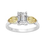 14K WHITE GOLD 2 1/2CT EMERALD/YELLOW PEAR DIAMOND LADIES RING (CENTER STONE EMERALD DIAMOND 1 1/2CT)