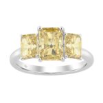 14K WHITE GOLD 2 1/2CT YELLOW RADIANT DIAMOND LADIES RING (CENTER STONE YELLOW RADIANT DIAMOND 1 1/2CT)