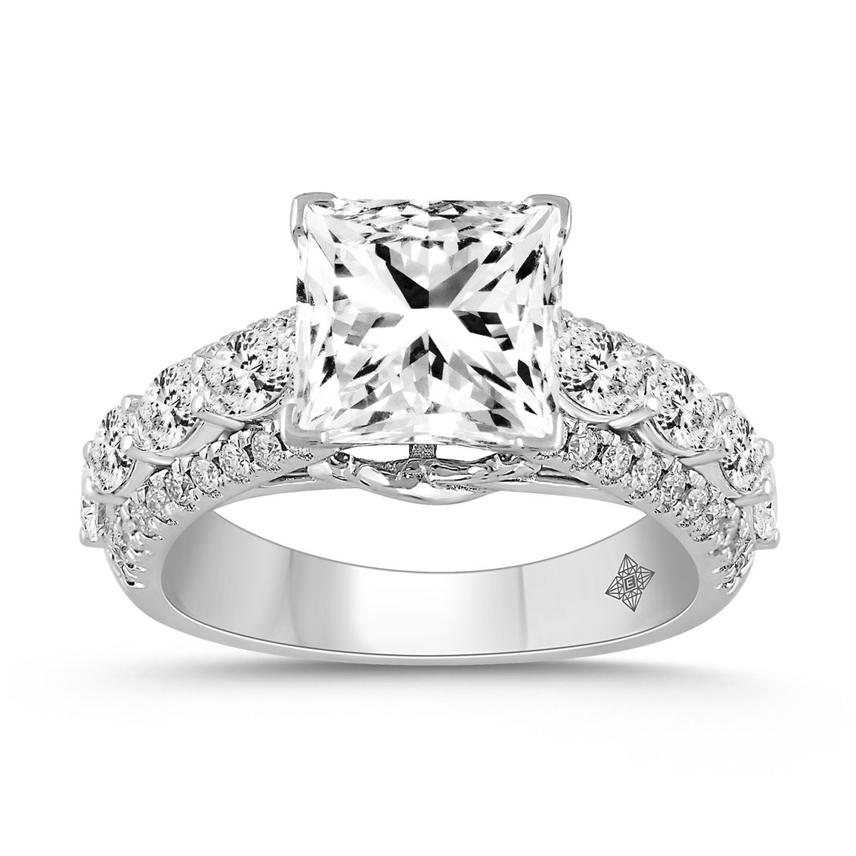 LADIES RING 6 1/4CT ROUND/PRINCESS/OVAL DIAMOND 14K WHITE GOLD (CENTER STONE PRINCESS DIAMOND 5CT ) 1 LADIES RING 6 1/4CT ROUND/PRINCESS/OVAL DIAMOND 14K WHITE GOLD (CENTER STONE PRINCESS DIAMOND 5CT ) - Image 1