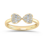 LADIES RING 0.25CT ROUND/BAGUETTE DIAMOND 14K YELLOW GOLD