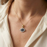 LADIES PENDANT 0.10CT ROUND/BLUE/BLACK DIAMOND 10K YELLOW GOLD - Image 5