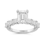 LADIES RING 4 1/2CT ROUND/EMERALD DIAMOND 14K WHITE GOLD (CENTER STONE EMERALD DIAMOND 3.00CT)