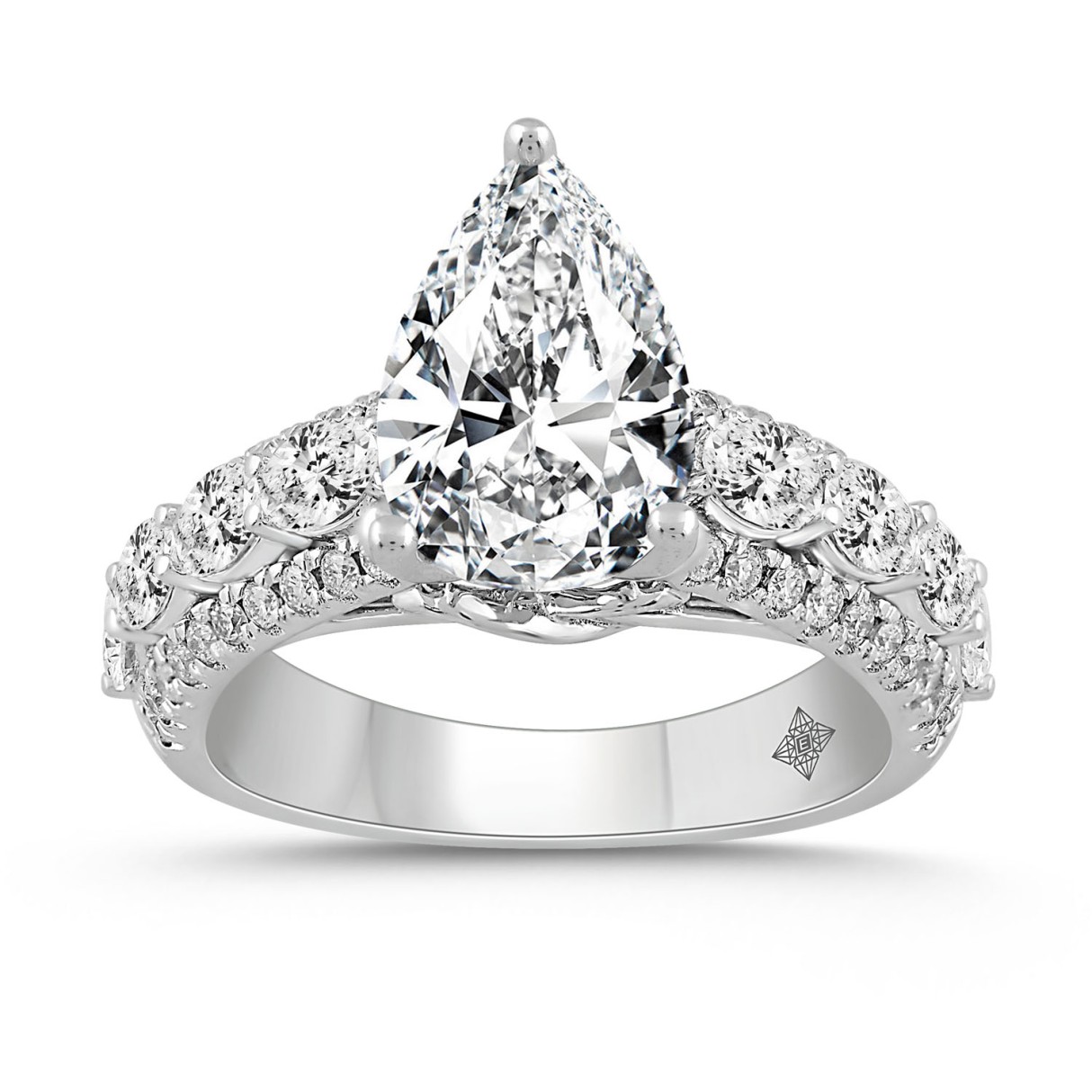 LADIES RING 4 1/4CT ROUND/PEAR/OVAL DIAMOND 14K WHITE GOLD (CENTER STONE PEAR DIAMOND 3CT ) 1 LADIES RING 4 1/4CT ROUND/PEAR/OVAL DIAMOND 14K WHITE GOLD (CENTER STONE PEAR DIAMOND 3CT ) - Image 1