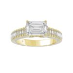 LADIES RING 3CT ROUND/EMERALD/BAGUETTE DIAMOND 14K YELLOW GOLD (CENTER STONE EMERALD DIAMOND 2.00CT)