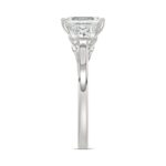 14K WHITE GOLD 2 5/8CT EMERALD/PRINCESS DIAMOND LADIES RING (CENTER STONE EMERALD DIAMOND 1 1/2CT) - Image 4